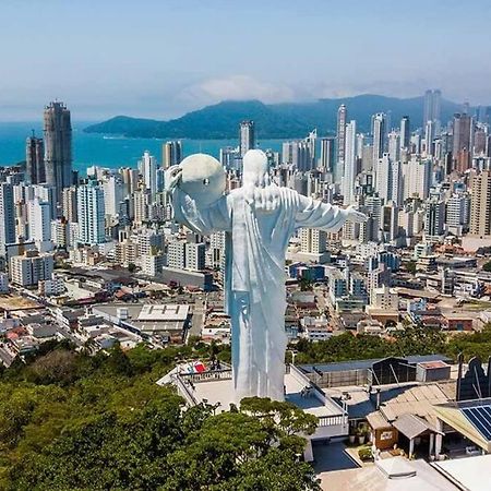 Apto A 100M Da Praia Central Balneário Camboriú Eksteriør bilde