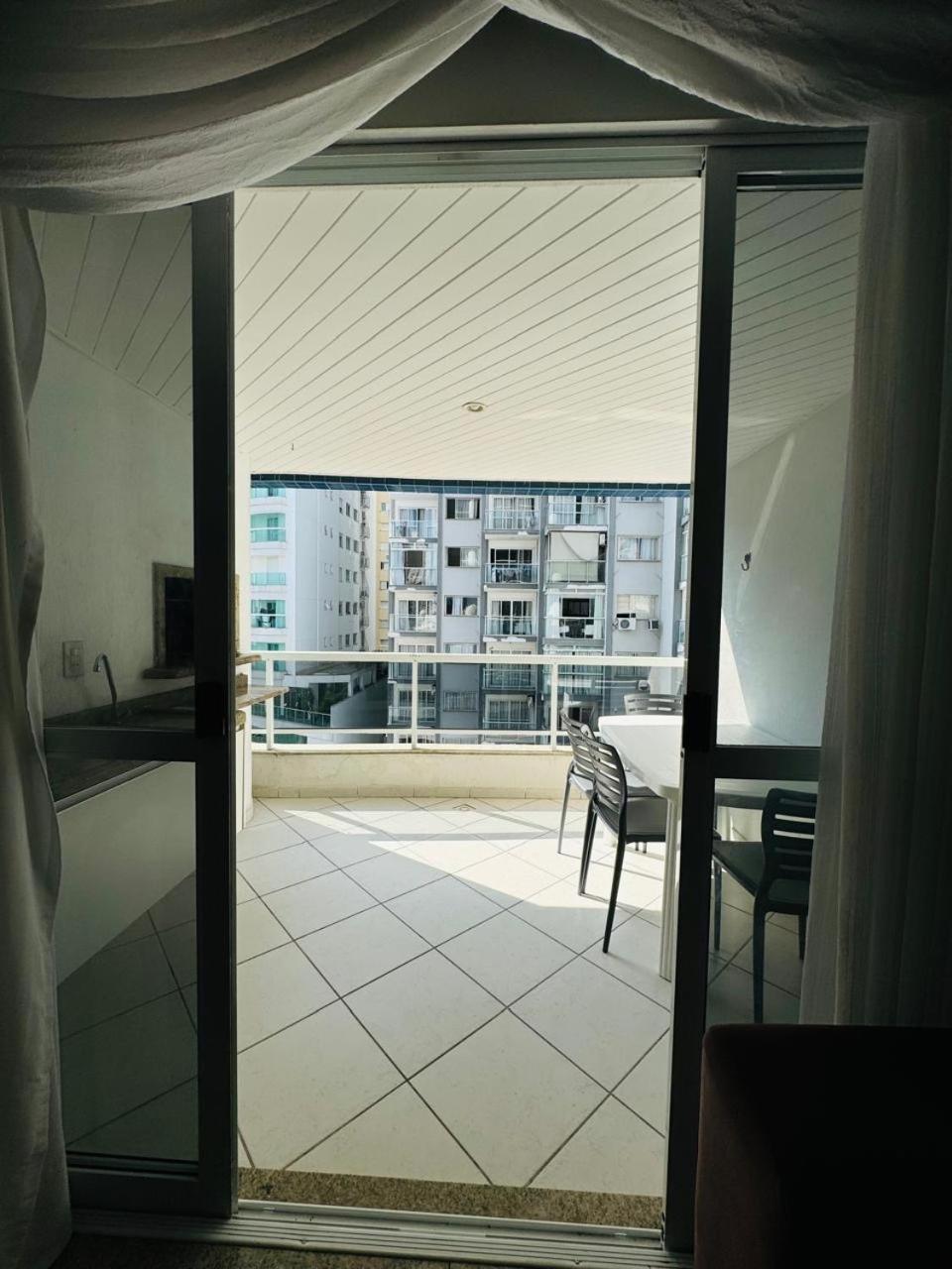 Apto A 100M Da Praia Central Balneário Camboriú Eksteriør bilde